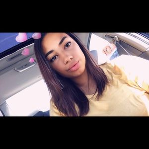 Meet your Posher, Maya